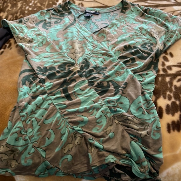 DKNY Green and Brown Cotton Ruched Asymmetrical Cap Sleeved Top, size P - Picture 4 of 4